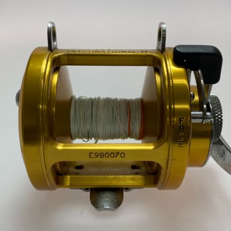  PENN インターナショナル2 12LT 両軸リール 程度B