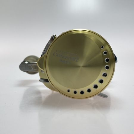  SHIMANO シマノ 23カルカッタコンクエストMD 300XG 045928 ベイトリール 程度B 箱付 純正ハンドル付