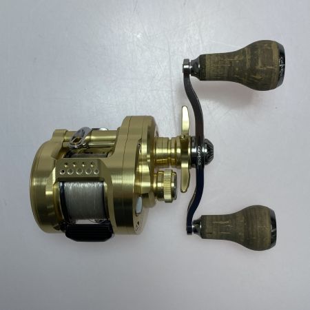  SHIMANO シマノ 23カルカッタコンクエストMD 300XG 045928 ベイトリール 程度B 箱付 純正ハンドル付