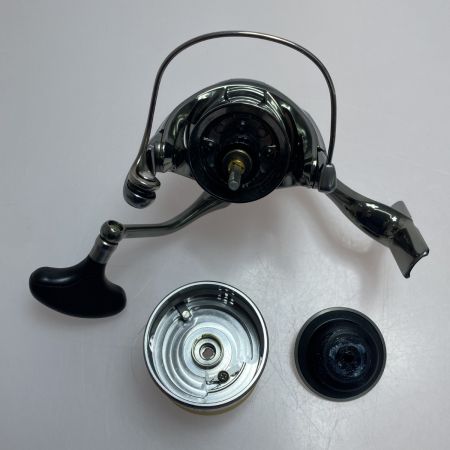 SHIMANO シマノ 18ステラ C3000MHG 03806 スピニングリール 程度B 袋付 使用感有