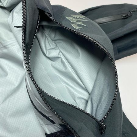  JONES ジョーンズ スノーボードウェア(ジャケット) 程度A SHRALPINIST GORE-TEX PRO ブラック