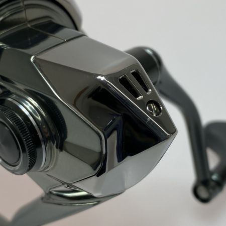  SHIMANO シマノ 22ステラ C3000XG 043924 スピニングリール 程度AB 箱有