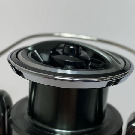  SHIMANO シマノ 22ステラ C3000XG 043924 スピニングリール 程度AB 箱有