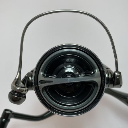  SHIMANO シマノ 22ステラ C3000XG 043924 スピニングリール 程度AB 箱有