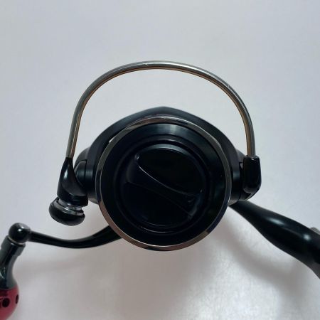  APIA ベンチュラ 2508R-H 程度B スピニングリール