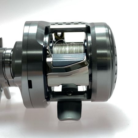  SHIMANO シマノ 23カルカッタコンクエストBFS HG 045690 ベイトリール 程度B 箱付