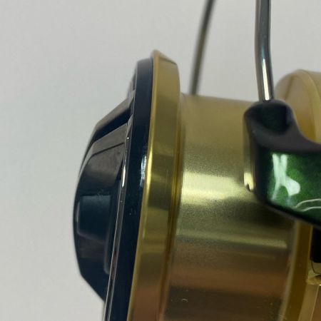  SHIMANO シマノ SHIMANO シマノ 8カーディフCI4+ C3000MHG  程度B  03935 スピニングリール 03935