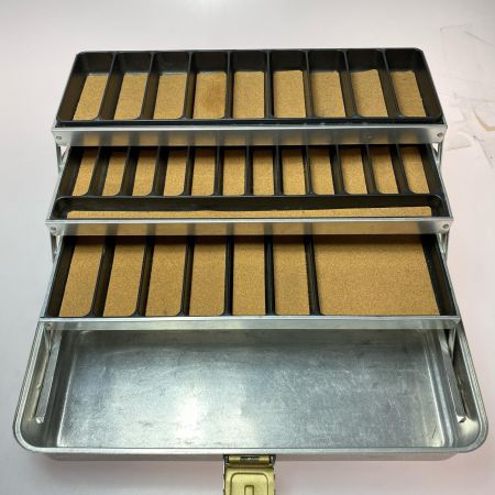  UMCO アムコ タックルボックス 175A