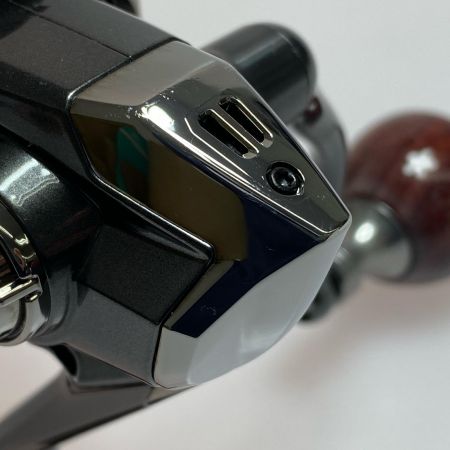  SHIMANO シマノ 24ツインパワー C3000MHG 046819 スピニングリール 程度AB ウッドハンドルノブ付 SOMノブセット