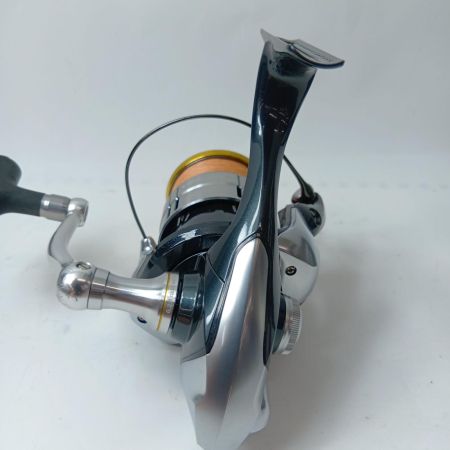 SHIMANO シマノ スピニングリール  02851 12ヴァンキッシュ 4000XG 外箱・リールポーチ付