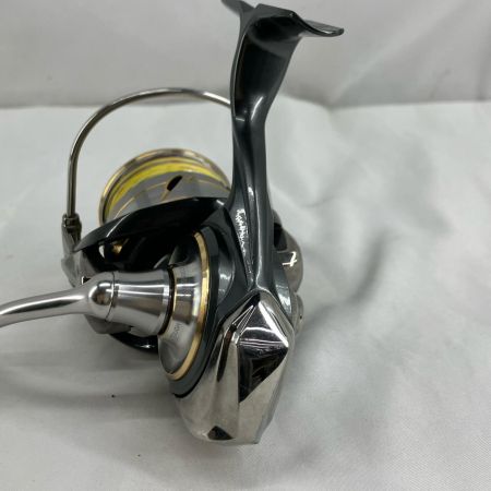 DAIWA ダイワ 釣り用品 リール スピニングリール  20ルビアス LT4000 替ハンドルノブ 型番不明