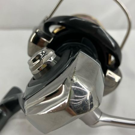 DAIWA ダイワ 釣り用品 リール スピニングリール  20ルビアス LT4000 替ハンドルノブ 型番不明