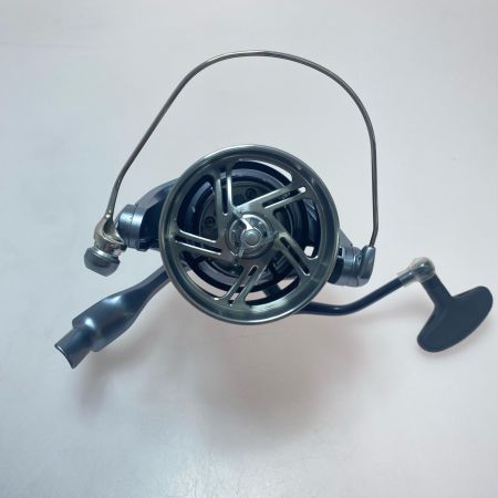  SHIMANO シマノ 17フリーゲン 35細糸仕様 03657 スピニングリール 程度B