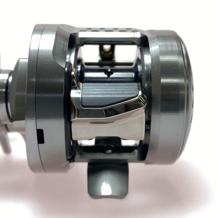  SHIMANO シマノ 23カルカッタコンクエストBFS HGL 045690 ベイトリール 程度AB