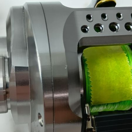 SHIMANO シマノ ベイトリール 045690 23カルカッタコンクエストBFS HGL 