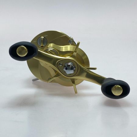  SHIMANO シマノ 23カルカッタコンクエストMD 400XG 045959 ベイトリール 程度B ボディ傷