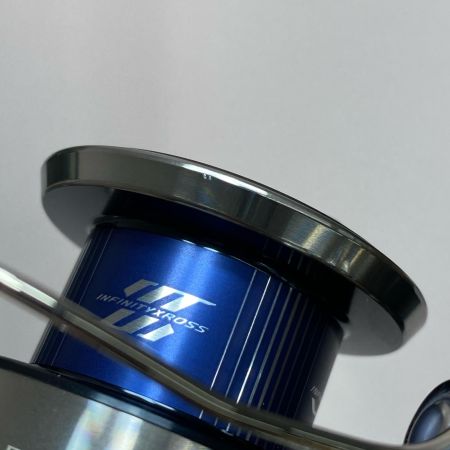  SHIMANO シマノ 23ストラディックＣ3000XG 045867 スピニングリール 程度AB 箱付
