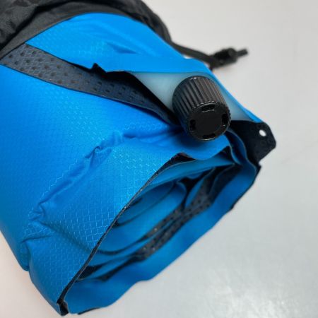  ISUKA アウトドア マット インフレータブルマット ISUKA 名前入り ピークライトマットレス ノンスリップ 165cm ﾋﾟｰｸﾗｲﾄﾏｯﾄﾚｽ ﾉﾝｽﾘｯﾌﾟ 165cm