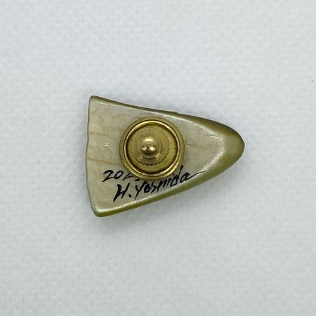   吉田光 ブローチ 程度A