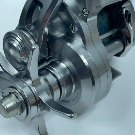 SHIMANO シマノ ベイトリール 25オシアコンクエストCT 200HG 047700