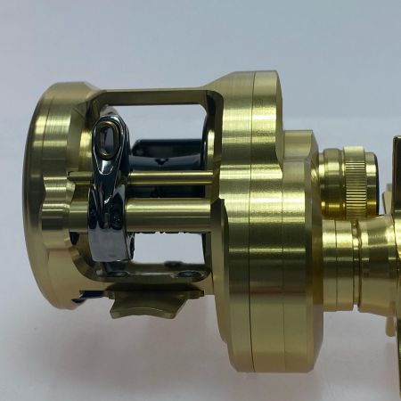  SHIMANO シマノ 21カルカッタコンクエスト 201HG ベイトリール 程度B