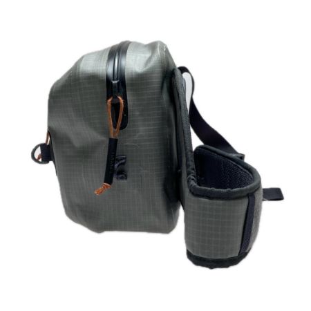  SIMMS フィッシングバッグ ドライクリークZ スリング オリーブ