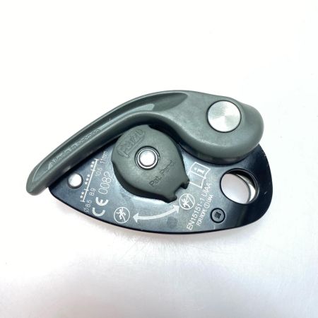  PETZL ビレイデバイス グリグリ 程度B