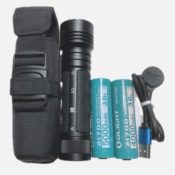 §§ OLIGHT LEDフラッシュライト 程度B マグネットケーブル・充電池2個・ケース付 Seeker 3 Pro Bランク