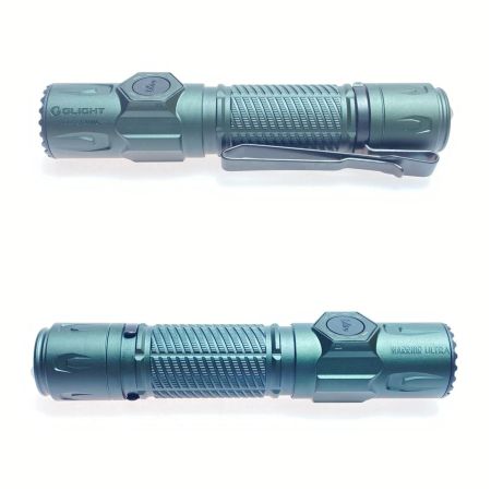  OLIGHT LEDフラッシュライト 箱イタミ有 程度A マグネットケーブル・充電池2個・ケース・外箱付 WARRIOR ULTRA