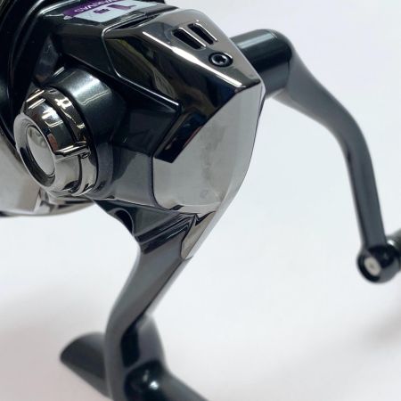  SHIMANO シマノ スピニングリール 24ツインパワー C3000MHG 程度AB 純正ハンドル・ウッドハンドルノブ・箱付 046819