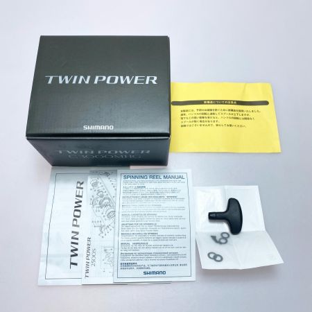  SHIMANO シマノ スピニングリール 24ツインパワー C3000MHG 程度AB 純正ハンドル・ウッドハンドルノブ・箱付 046819
