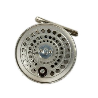 ufmウエダ 釣り用品 リール フライリール カンタナ2200 ufmウエダ 釣り用品 リール フライリール カンタナ2200 - 中古釣り
