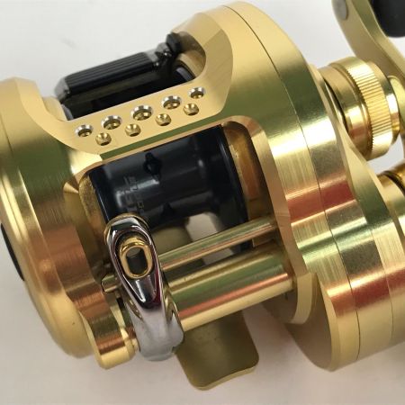  SHIMANO シマノ 22カルカッタコンクエスト 201XG ベイトリール 044419 箱・リールポーチ付