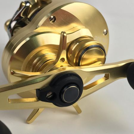  SHIMANO シマノ 22カルカッタコンクエスト 201XG ベイトリール 044419 箱・リールポーチ付