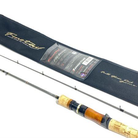  MajorCraft メジャークラフト トラウトロッド やや傷や汚れあり  ファインテイルストリームステージ 程度B 袋付 FSG-B422UL