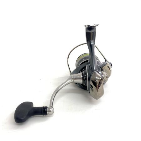  DAIWA ダイワ スピニングリール 24 LUVIAS ルビアス LT3000-H 程度A 00061217