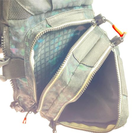  mazume マズメ フローティングベスト SIZE Free MZX タイドマニア 程度C ブラック×レッド
