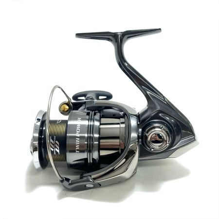  SHIMANO シマノ スピニングリール 24ツインパワー C3000XG 046826