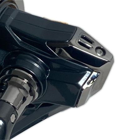  SHIMANO シマノ スピニングリール 25アルテグラ C5000XG 箱付 ゴメクサスリールスタンド付き 048042