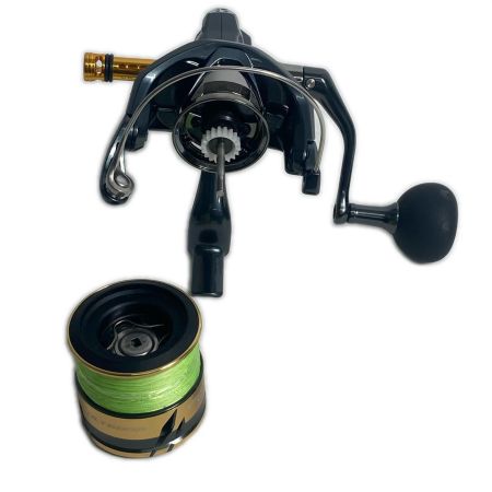  SHIMANO シマノ スピニングリール 25アルテグラ C5000XG 箱付 ゴメクサスリールスタンド付き 048042