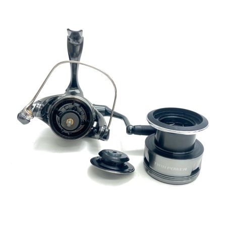  SHIMANO シマノ スピニングリール 24ツインパワー 4000XG 置きキズ有 程度B 外箱付 046871