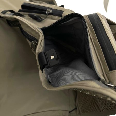  THE NORTH FACE ザノースフェイス フィッシングベスト SIZE Free 程度BC カーキ