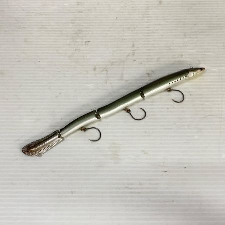  Megabass メガバス ルアー ビッグベイト EELER イーラ 235mm 23.5g 北海道限定カラー ヤツメ