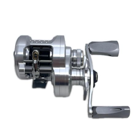  SHIMANO シマノ ベイトリール 26 カルカッタコンクエスト BFS リミテッド XG LEFT 美品 049353