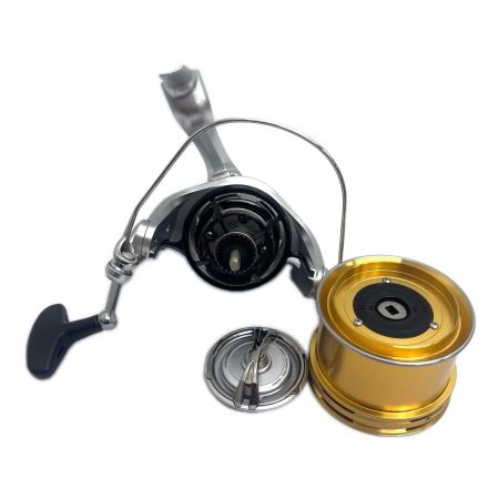 SHIMANO シマノ スピニングリール SA 62 18サーフリーダー CI14＋35 キズ有 本体のみ SA62