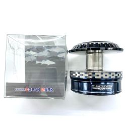 STUDIO OCEAN MARK スタジオオーシャンマーク スピニングリール用スプール NO LIMITS 20ST23000BM ブルーブラック x ダークシルバー Bランク