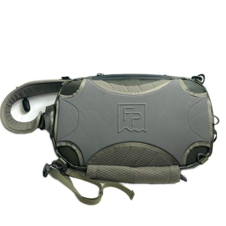 fishpond フィッシュポンド フィッシングバッグ ストームシャドウ ランバーパック 11L オリーブ