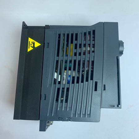  TOSHIBA 東芝 TRANSISTOR INVERTER 箱傷みあり VF-S15 ブラック