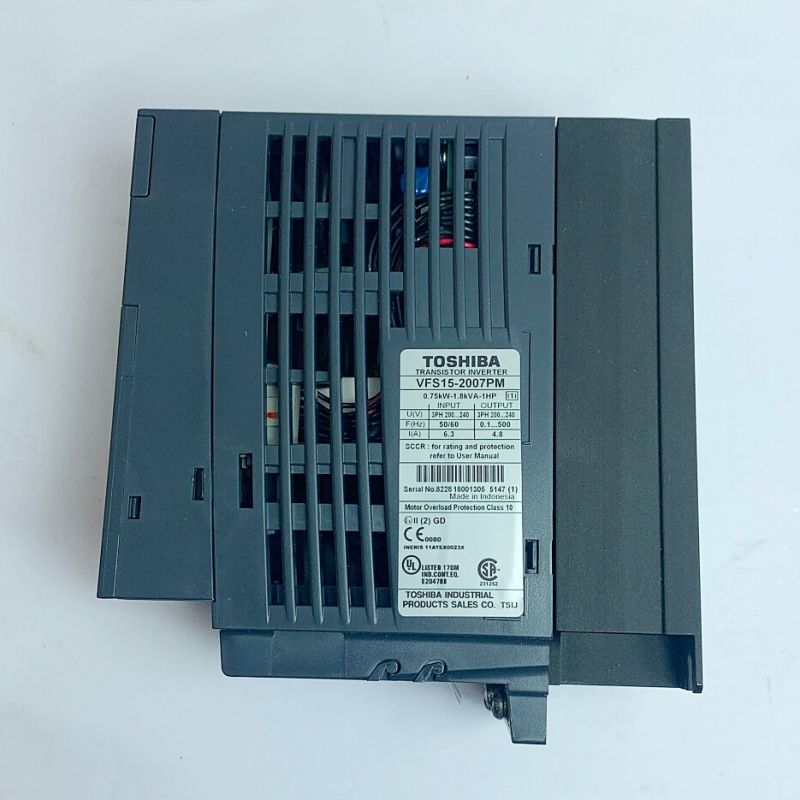 中古】 TOSHIBA 東芝 TRANSISTOR INVERTER 箱傷みあり VFS15-2007PM