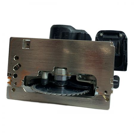  MAKITA マキタ コードレス式 丸ノコ　125mm 18v HS474D ブラック 本体のみ